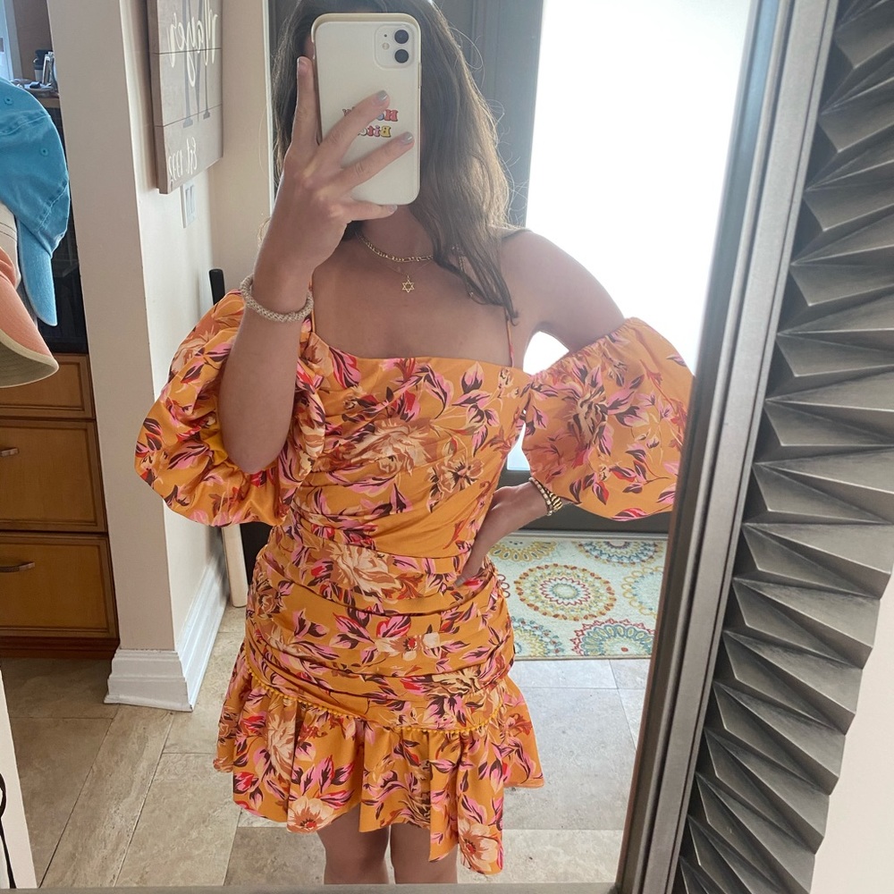 Keepsake Real Love mini dress size xs NWT